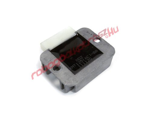 Motowell feszültség szabályzó, 4T